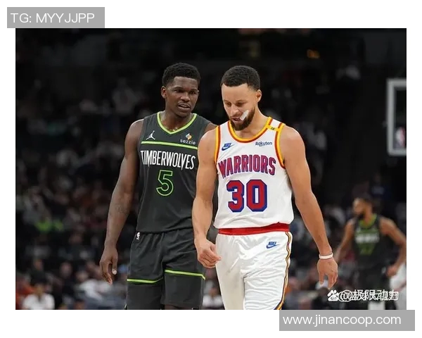 勇士与雷霆激战第三场争夺季后赛晋级关键胜利